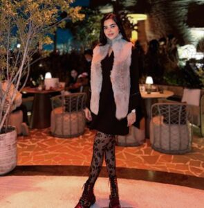 Actress-Model Nivedita Chandel Birthday (7)