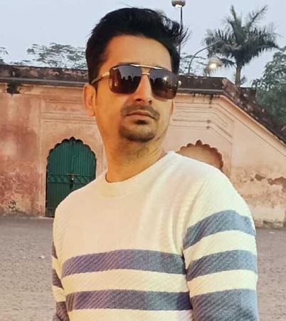 M Kabeer Khan of Renez (1)